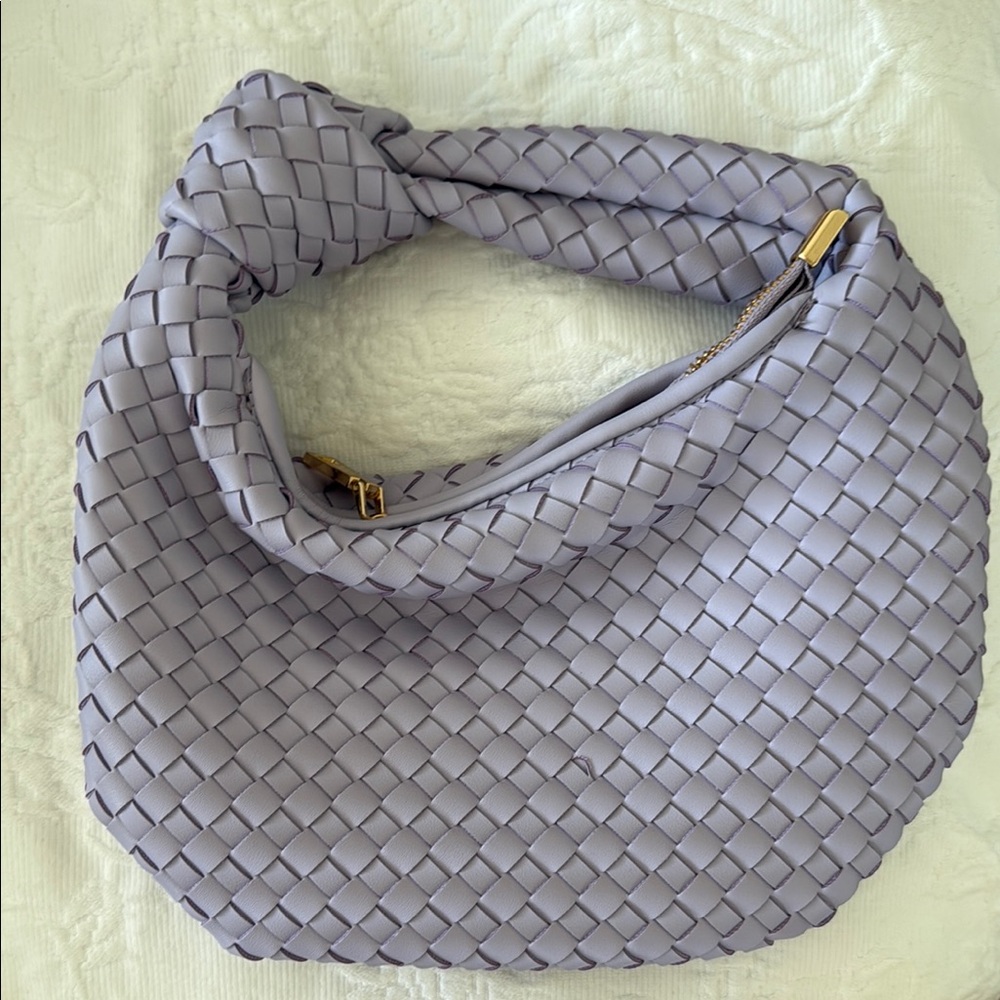 Elegant Lavender Woven Bag